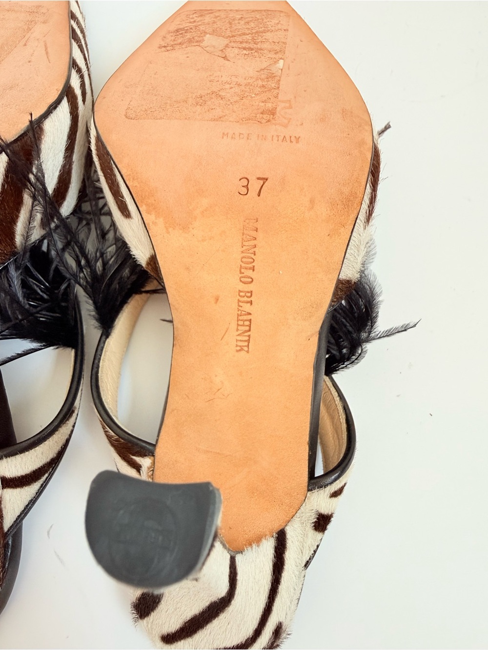 Manolo Blahnik Zebra Print Calf Hair Feather Fringe Pointed Toe Mule Heels EU 37 - Picture 10 of 11
